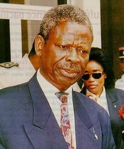 Bernard KOLELA
